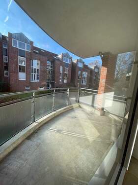 Balkon - Etagenwohnung mit 76,60 m&sup2; in Hannover / Bemerode zur Miete