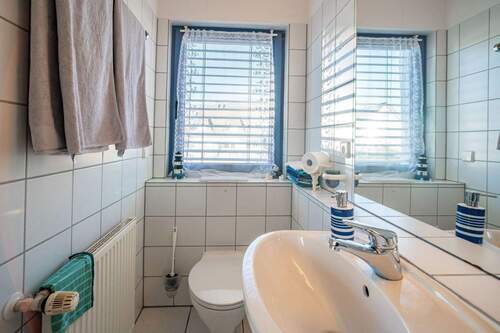 Das Gästezimmer verfügt zusätzlich über ein eigene - 