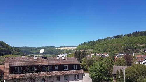Aussicht vom Balkon - 4 Zimmer Etagenwohnung zur Miete in Straßberg