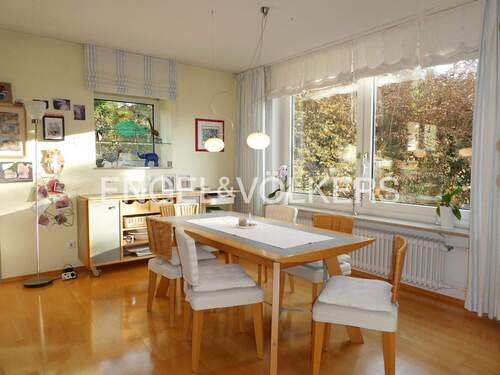 Essbereich nebst Küche - 1 Zimmer Mehrfamilienhaus, Wohnhaus zum Kaufen in Tübingen