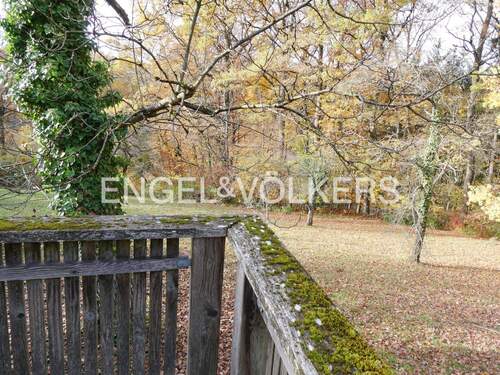 Freisitz mit Blick zum Garten - Mehrfamilienhaus, Wohnhaus mit 263,00 m&sup2; in Tübingen zum Kaufen