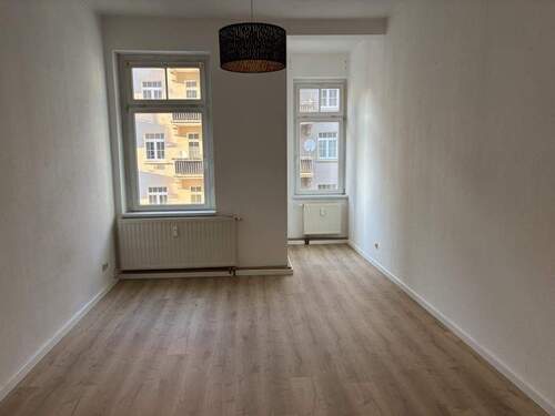 Wohnzimmer - 4 Zimmer Etagenwohnung zur Miete in Erfurt