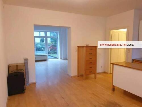 3 - 4 Zimmer Etagenwohnung in Berlin
