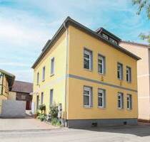 Ein Haus + 2 Wohnungen + 1 Gästewohnung im DG + Werkstatt + Lager + viel Platz + tolles Grundstück - Gotha