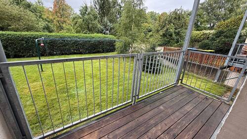 Balkon - Balkon - geräumige Zimmer - Tageslichtbad - Stellplatz mögl.