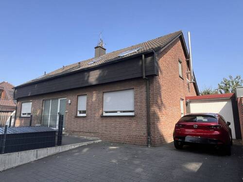 Bild 1 - Mit Sicherheit ins neue Zuhause! Wohnung mit interessant konzipierten Grundriss