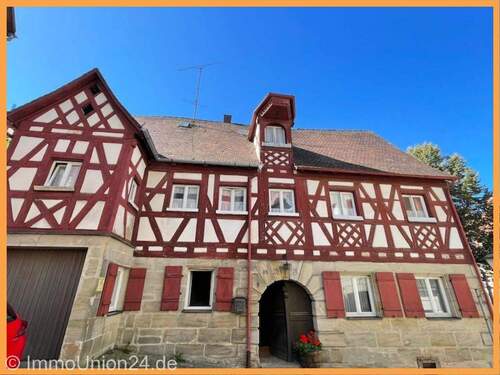 Bild 1 - 249.000 für historisches 150 qm Fachwerk STADTHAUS im Herzen von Altdorf unter Denkmalschutz