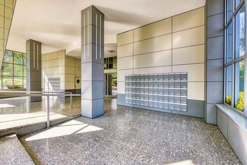 Hauseingang von rechts - 