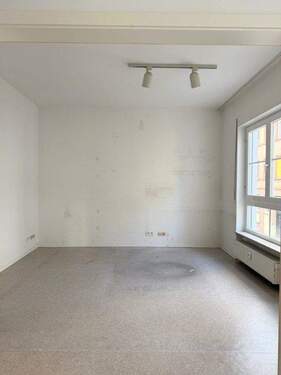 Zimmer/Küche Gartenseite - Etagenwohnung mit 76,30 m&sup2; in Neu-Isenburg zum Kaufen