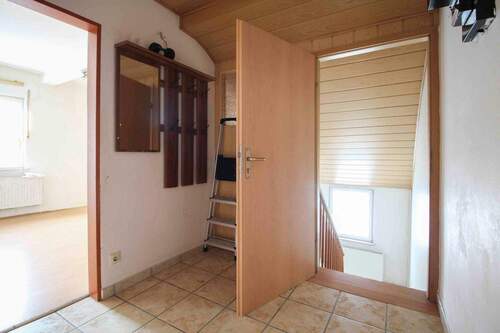 Eingang Wohnung 2 - DG - 