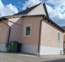 Renoviertes Haus mit viel Platz und großen Garten - Teublitz