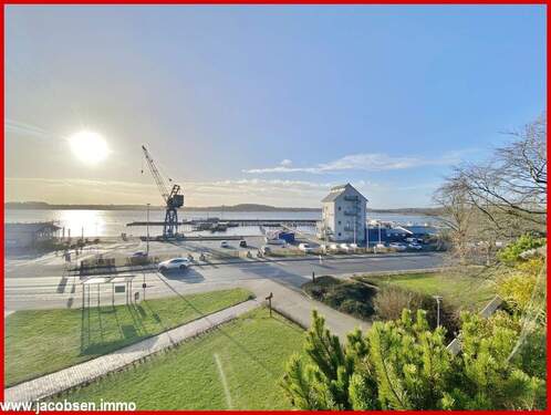 Ausblick vom Balkon in Richtung Süden - 
