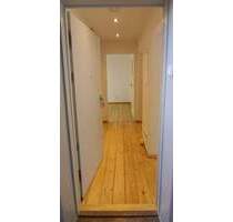 FÜR SINGLES ODER EIN PAAR: 2-Zimmer-Wohnung mit großem Balkon - Mannheim Waldhof