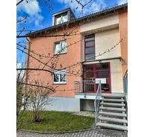 Nette Mieter sind schon da! - 110.000,00&nbsp;EUR Kaufpreis, ca.&nbsp; 68,00&nbsp;m&sup2;&nbsp;Wohnfl&auml;che in Freiberg (PLZ: 09599)