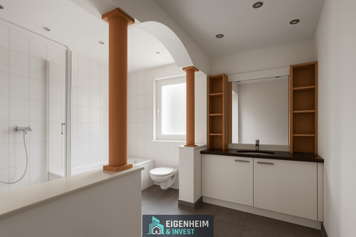 Badezimmer 1. OG - 
