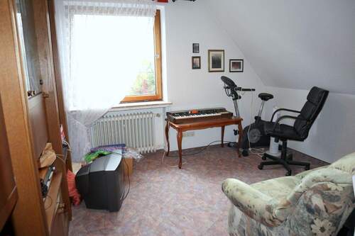 Weiteres Kinderzimmer / Büro - 