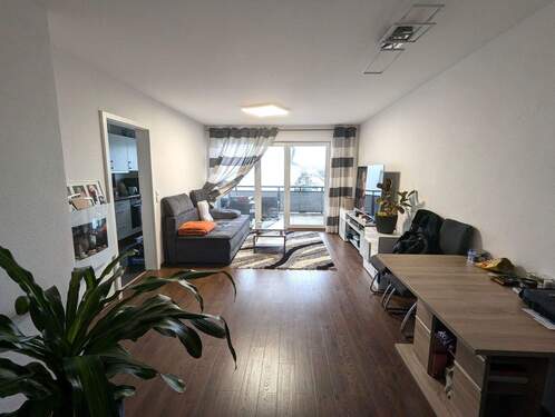 Wohnzimmer - 3 Zimmer Etagenwohnung in Erding