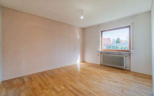 Zimmer 2 (EG) - 