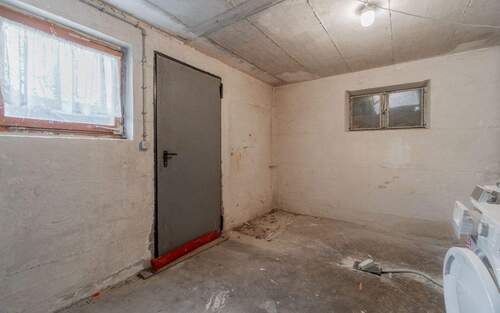 Waschküche mit Ausgang - 