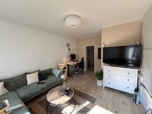 Wohnzimmer (Musterfoto) - 