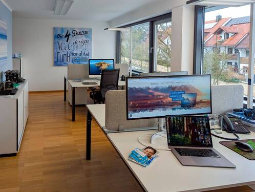 Coworking Fix Desk - 