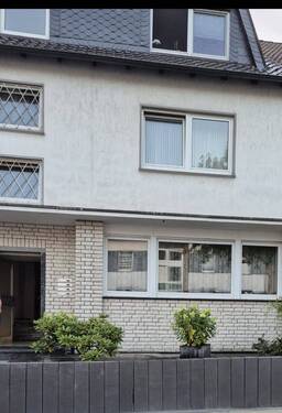Eingangsbereich erneuert - 3 Zimmer Etagenwohnung zur Miete in Bottrop