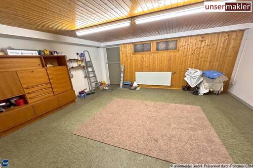 UG_Kellerraum mit Zugang Garten - 