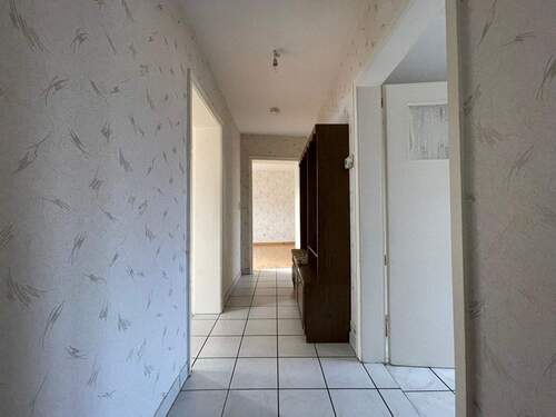 Flur 1 - 2 Zimmer Etagenwohnung in Rastatt