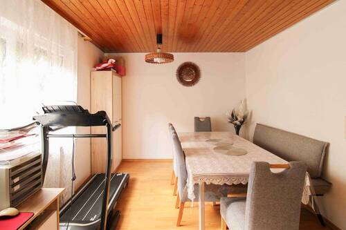 Esszimmer EG - 1 Zimmer Mehrfamilienhaus, Wohnhaus in Reutlingen