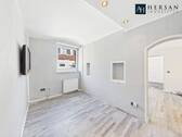 Wohnraum - 1 Zimmer Mehrfamilienhaus, Wohnhaus zum Kaufen in Baesweiler