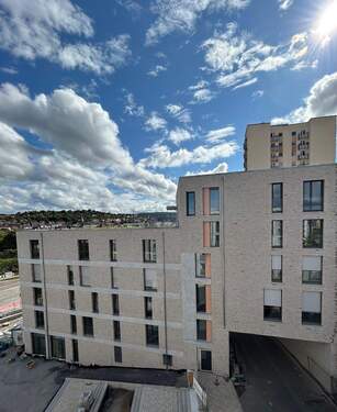 Aussenansicht - Erstbezug charmante 3-Zimmer Wohnung