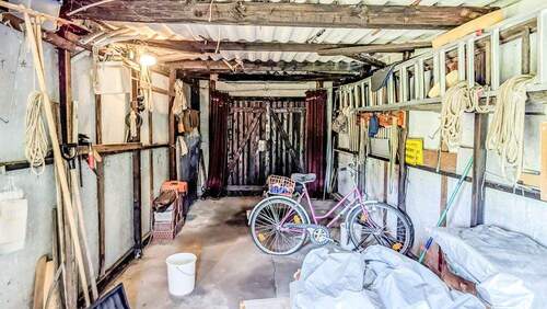 Garage-2.jpg - 