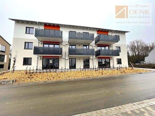 Angenehmes Wohnen, finden Sie hier! - ERSTBEZUG! 3-Zimmerwohnung, Erdgeschoss - Neubau, mit Terrasse und 2 Stellplätzen in Gerolzhofen