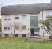 2-Zimmer-DG-Wohnung mit Balkon in Stuttgart-Sommerain - Stuttgart (Bad Cannstatt) Sommerrain