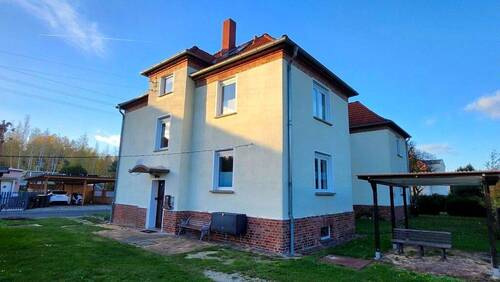 20251030_153804.jpg - RUHIGE SIEDLUNGSLAGE** 6-R - 184.500,00 EUR Kaufpreis, ca.  135,10 m² Wohnfläche