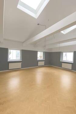 Illustration Büro 6 - Ruhige Büroeinheit mit 6 Räumen und Dachterrasse - in München, nähe Gärtnerplatzes