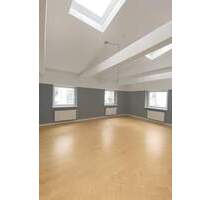 Ruhige Büroeinheit mit 6 Räumen und Dachterrasse - in München, nähe Gärtnerplatzes