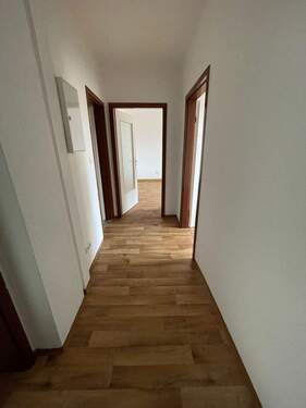 Flur.JPG - Gemütliche 3-Zimmer-Wohnung in der Südstadt