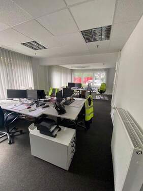 Büroarbeitsplätze - Büro mit 650,00 m&sup2; in Lübbecke zur Miete