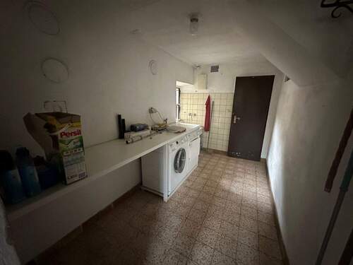 tempImagel6uuNI.jpg - 