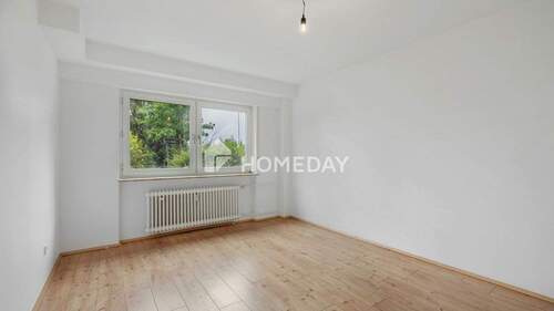 Schlafzimmer 2 - 3 Zimmer Etagenwohnung zum Kaufen in Münster Hessen