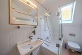 Badezimmer unten (Wohung rechts) - 