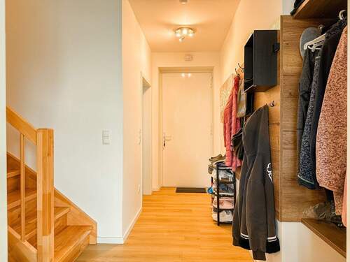 Eingangsbereich - Doppelhaushälfte mit 88,00 m&sup2; in Laatzen zum Kaufen