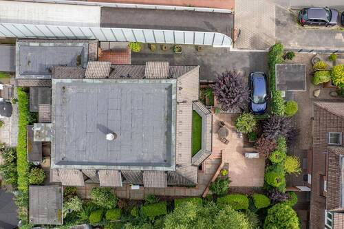 Grundtsücksbild - 5 Zimmer Mehrfamilienhaus, Wohnhaus in Reinbek