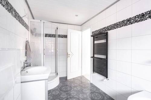 Bad EG Dusche - 