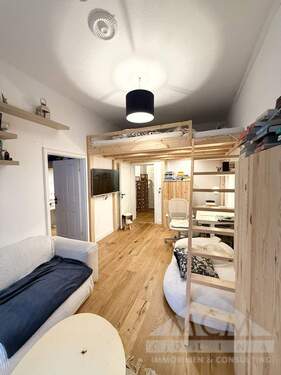 Zimmer - 2 Zimmer Etagenwohnung zum Kaufen in Frankfurt am Main