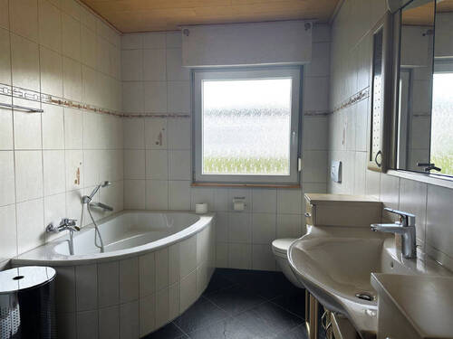 Badezimmer Erdgeschoss - 
