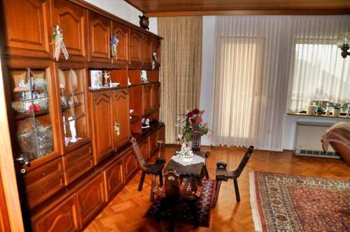 Wohnzimmer EG - 8 Zimmer Einfamilienhaus in Hohenberg