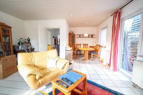 Offener Wohn- und Essbereich - 3 Zimmer Etagenwohnung zum Kaufen in Fränkisch-Crumbach