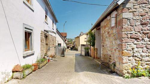 gemeinschaftlicher Hof/Zufahrt - 